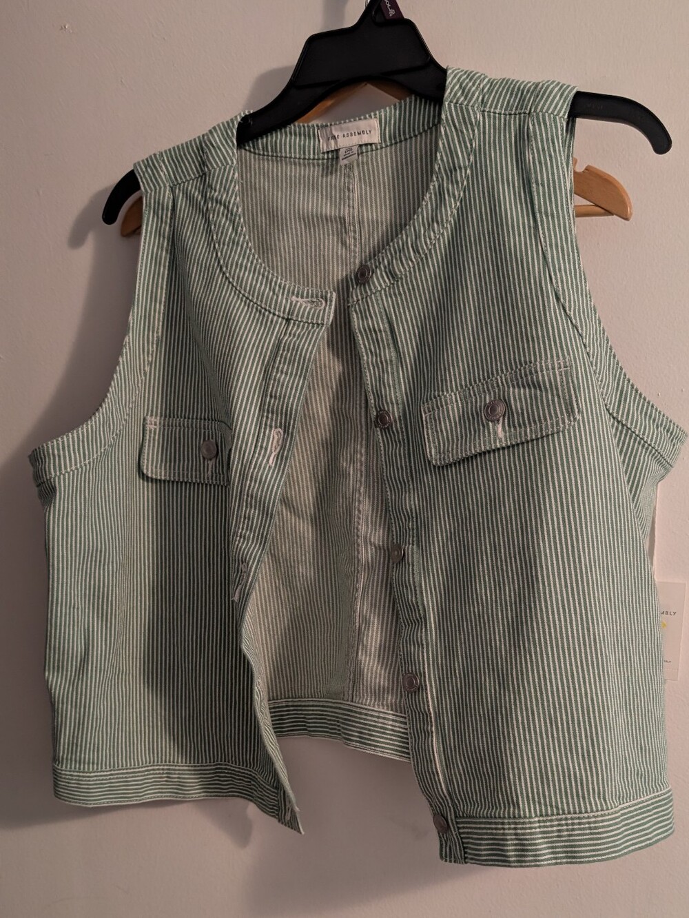Sleeveless Striped Vest in Mint Green